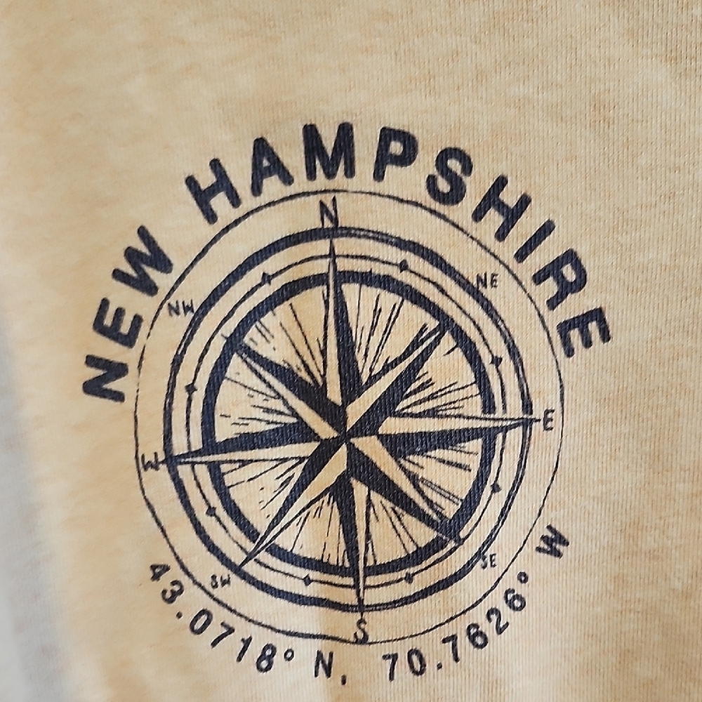 J. Crew Portsmouth NH Crew Neck Creamy Baby Pink Casual Comfy Graphic Sweatshirt - Picture 5 of 9